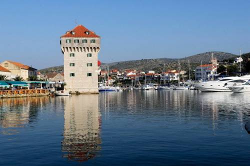 Puerto pequeño Croacia código promocional de reserva