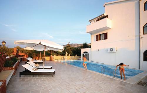 Jelsa Croacia código promocional de reserva