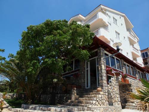 Bar Montenegro código promocional de reserva