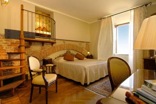Montepulciano Italia código promocional de reserva